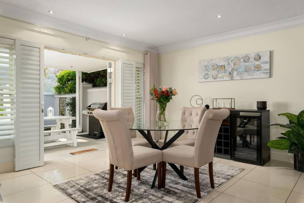 The Tram Home Stay Franschhoek Εξωτερικό φωτογραφία